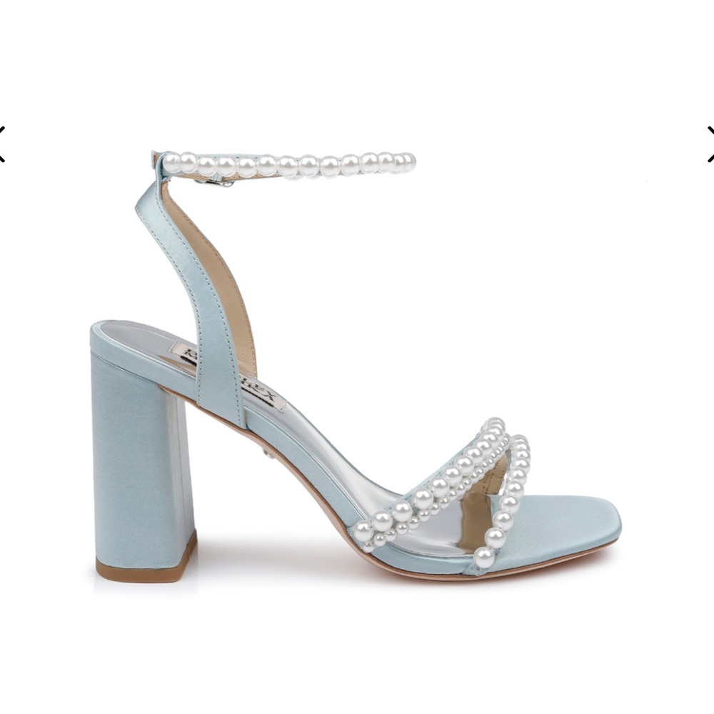 WORN ONCE Badgley Mischka Feisty Pearl Block Heels - Picture 2 of 15
